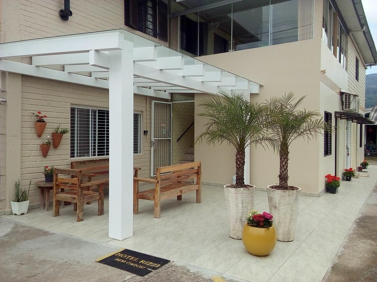 Hotel Rizzi Encantado  المظهر الخارجي الصورة